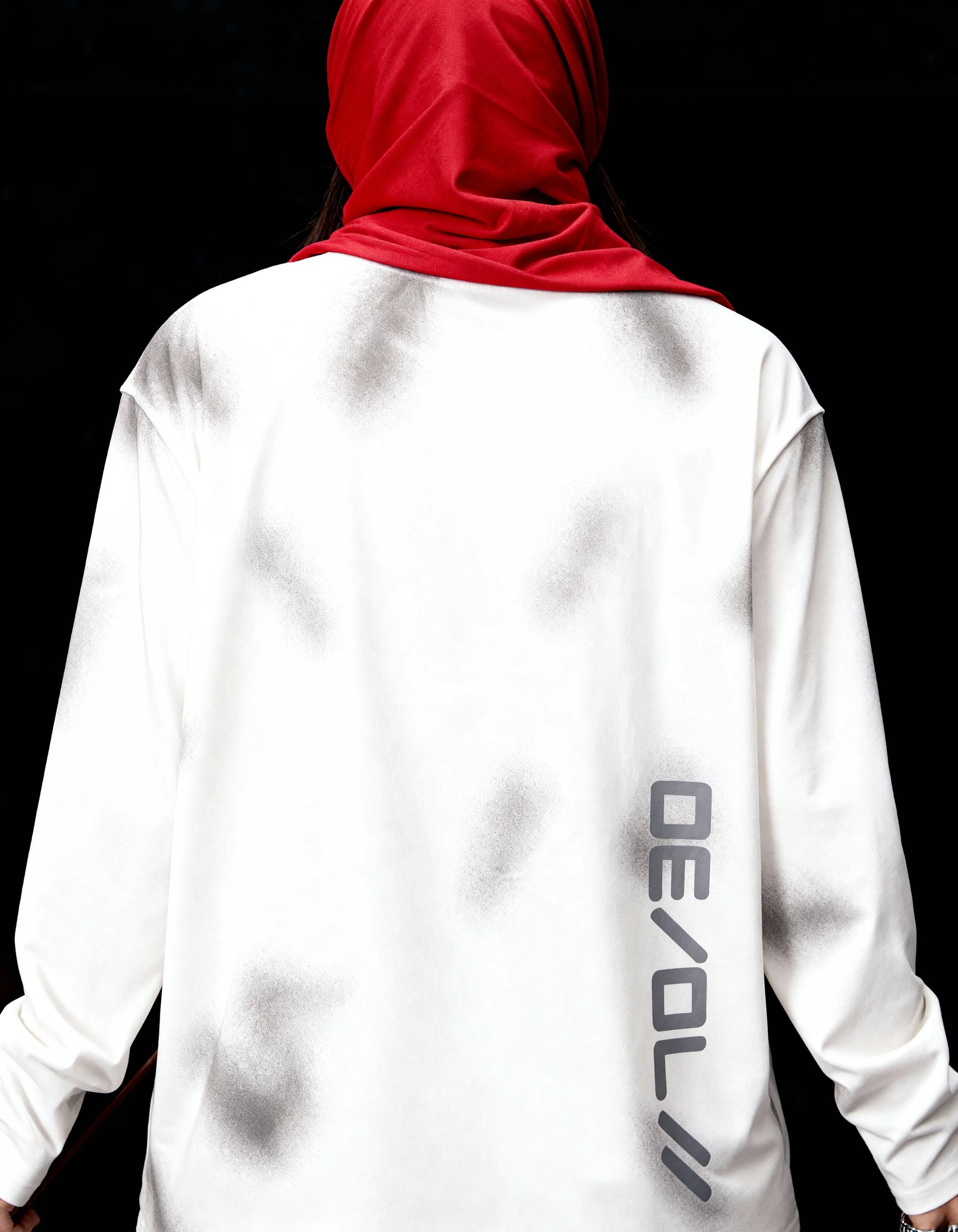 EYESORE [FULL-SLEEVE T-SHIRT] Cream / XS