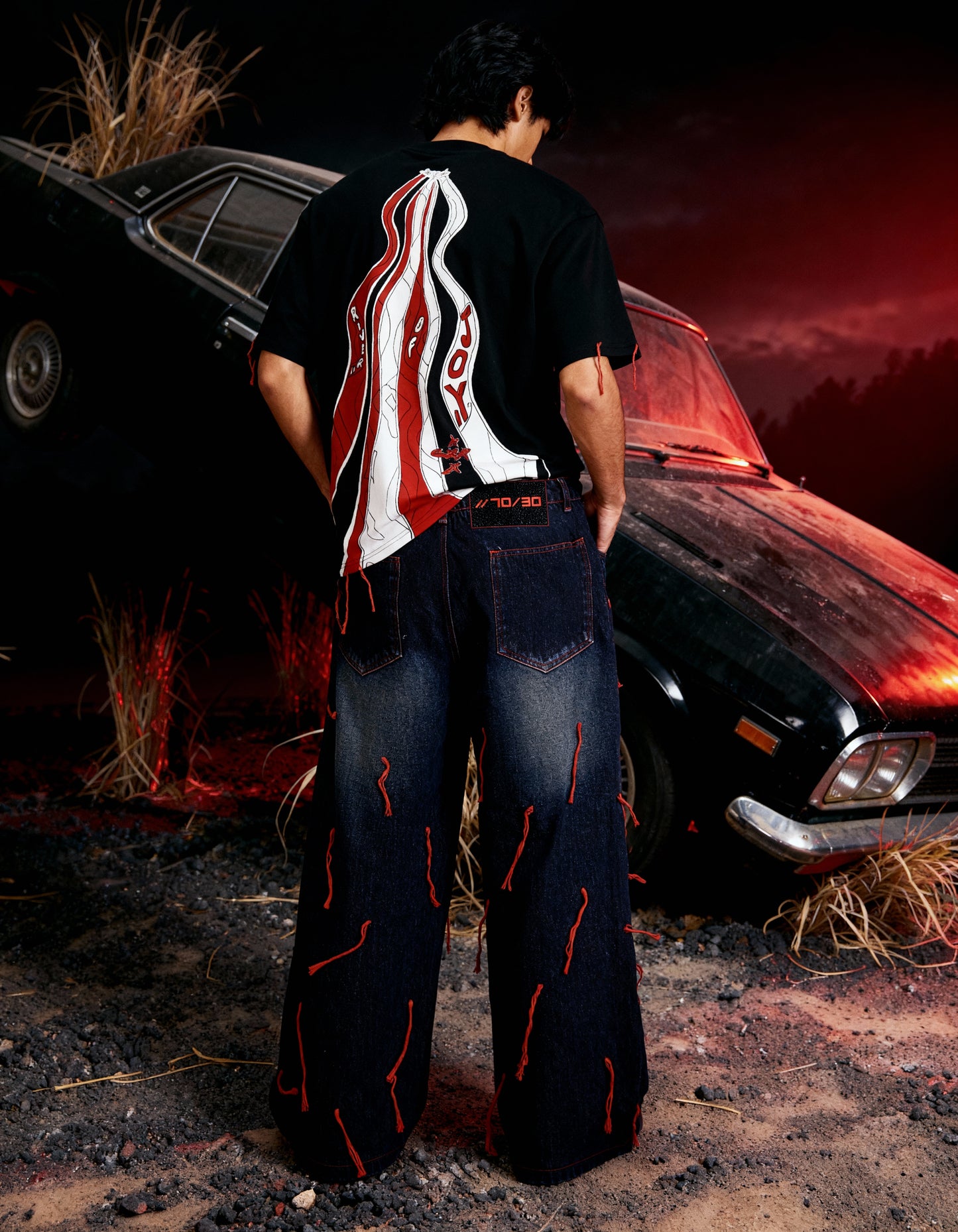 DRIP [HAND-EMBROIDERED BAGGY JEANS]